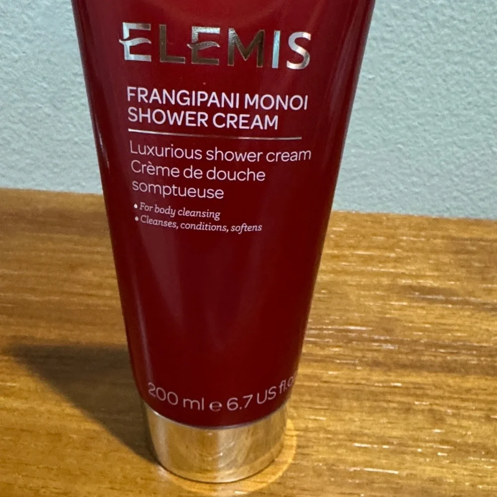 ELEMIS Frangipani Monoi Shower Cream - Red Tube with Silver Cap
